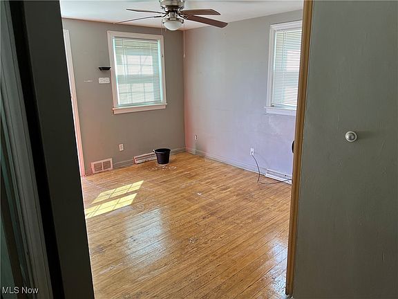 5th image of 240 Courtland Ave