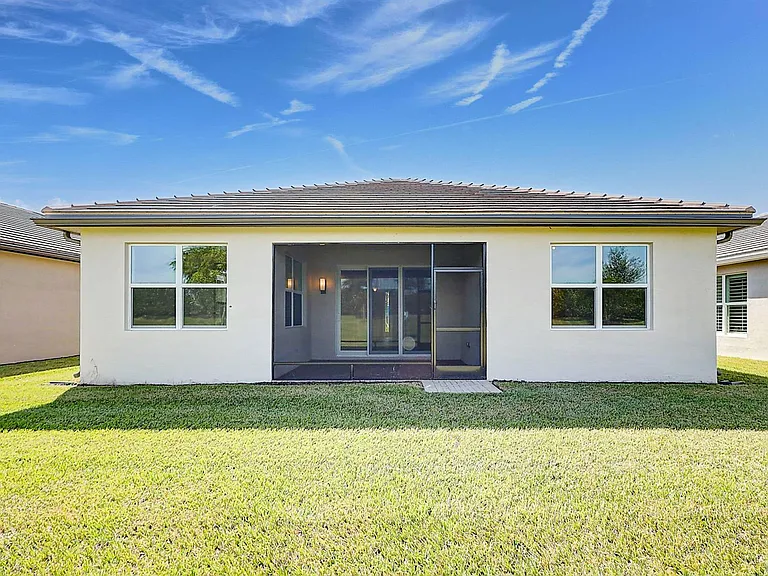 13549 SW Oceanus Blvd — Photo 29
