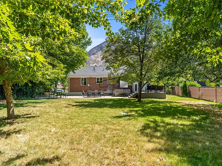 3075 Polk Ave — Photo 31