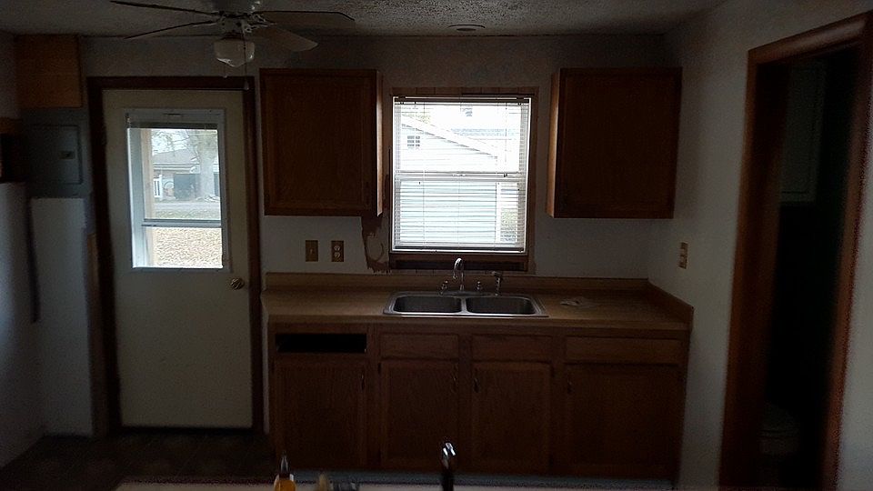 1st image of 513 Pearl St