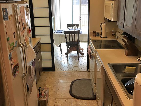 4th image of 4170 N Marine Dr APT 4J