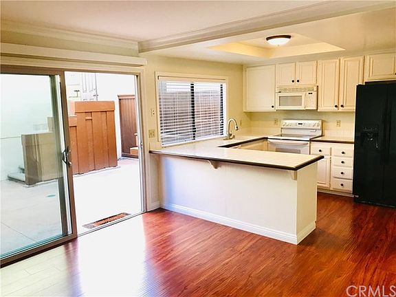 2nd image of 1547 Stonewood Ct
