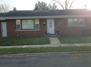 202 E Maple Ct, Addison, IL 60101