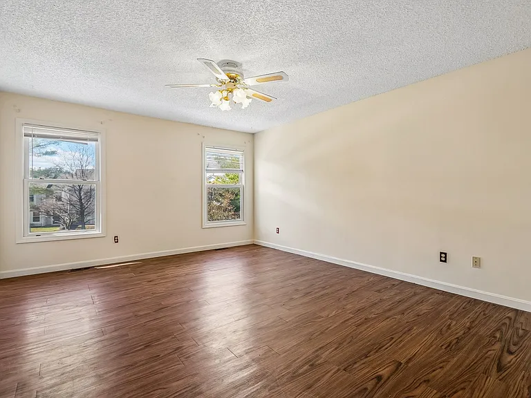 118 Magee Ct — Photo 12