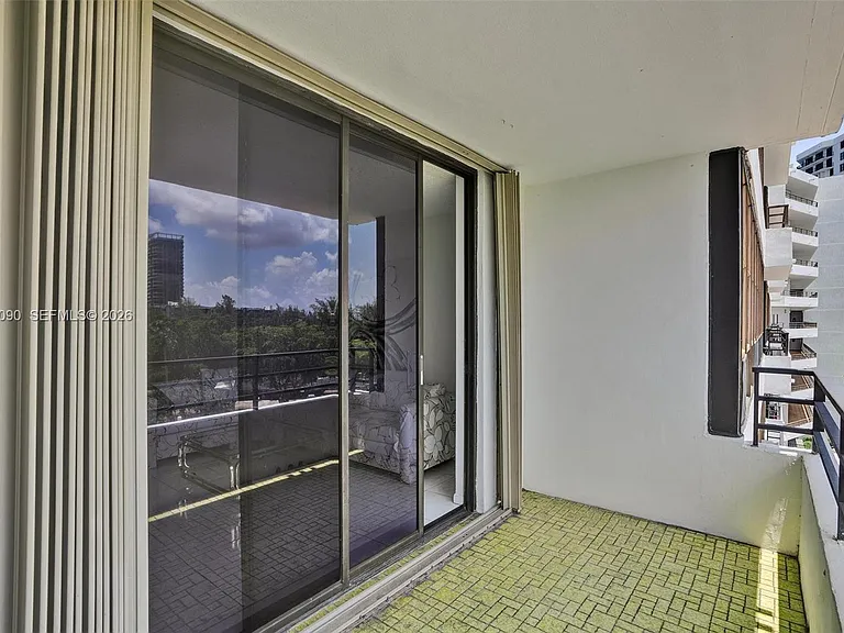 500 Three Islands Blvd #213 — Photo 27