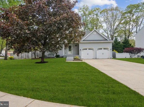 45 Country Club Rd, Pine Hill, NJ 08021