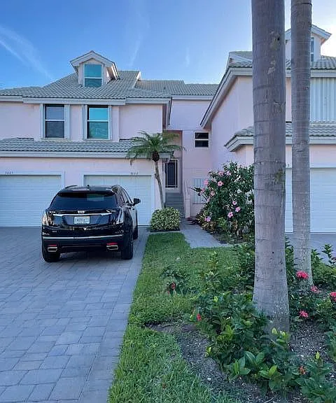 3602 Fairway Dr N — Photo 1