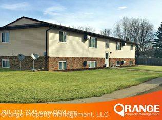 102 11th St NW APT 18, Hazen, ND 58545
