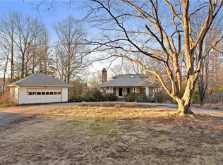 37 Quicks Ln, Katonah, NY 10536