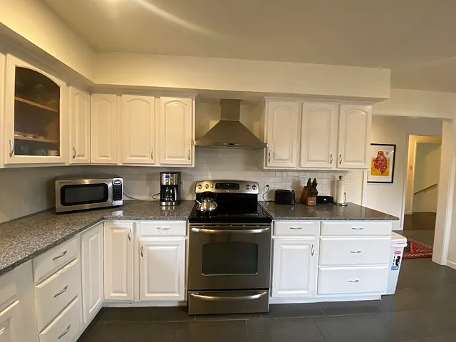 224 Hermosa Dr SE — Photo 12