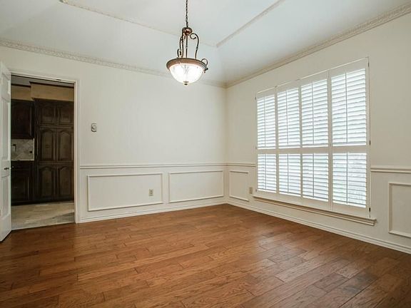 5th image of 7316 Whispering Pines Dr