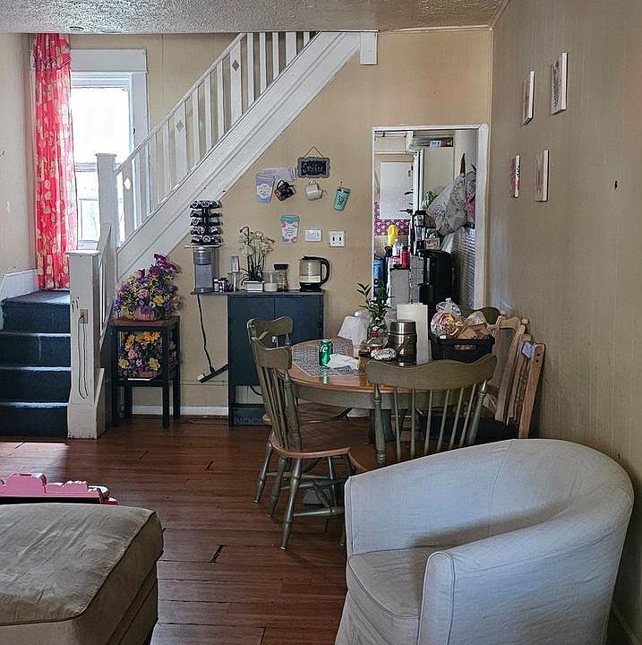 2nd image of 441 Garfield Ave
