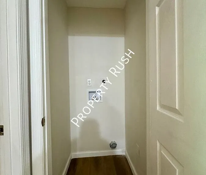 1718 Portland St #A — Photo 18