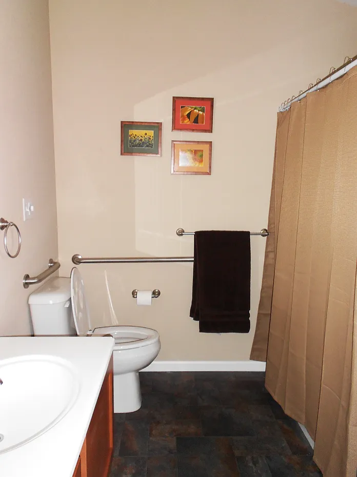 Studio, $685 — Photo 4