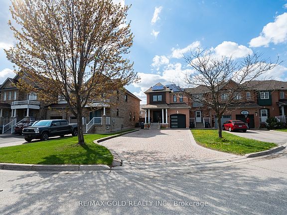 2nd image of 19 Spring Valley Ct