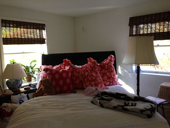 Back bedroom