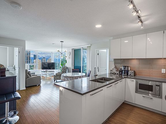3rd image of 6658 Dow Ave #3007