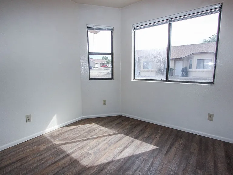 8460 E Lakeshore Dr — Photo 7