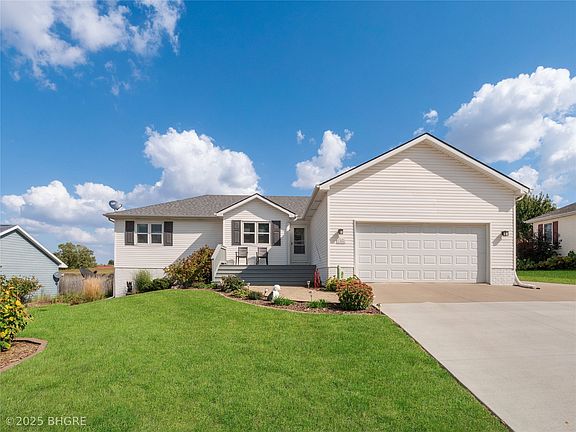 2nd image of 1506 Apple Dr