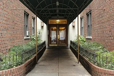 332 East 84th Street in Yorkville