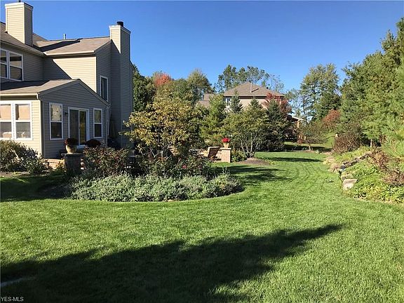 3rd image of 2847 Carlton Ct