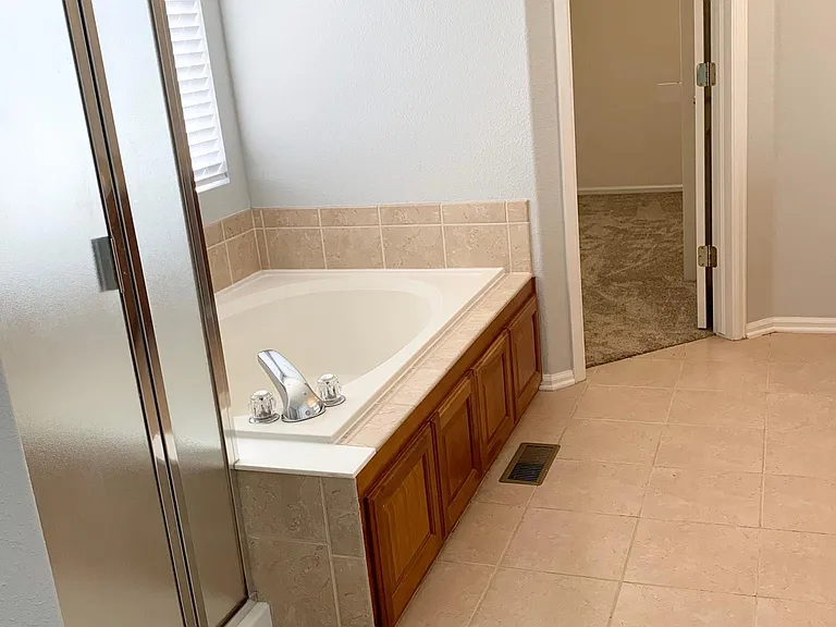 9277 Melborne Ct — Photo 18