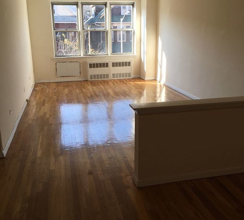 2nd image of 465 E 7th St APT 3h