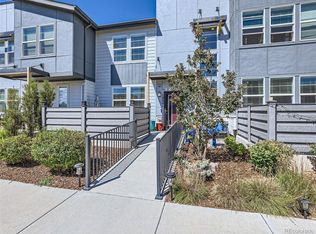 16041 Bolling Dr, Denver, CO 80239