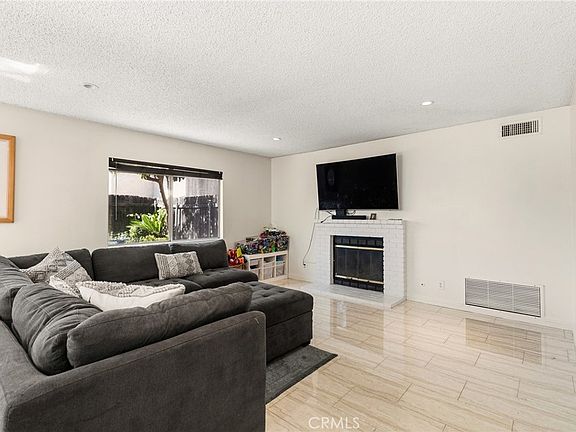 4th image of 11545 Honeyglen Rd