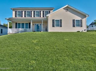 115 Blueberry Dr, Duryea, PA 18642