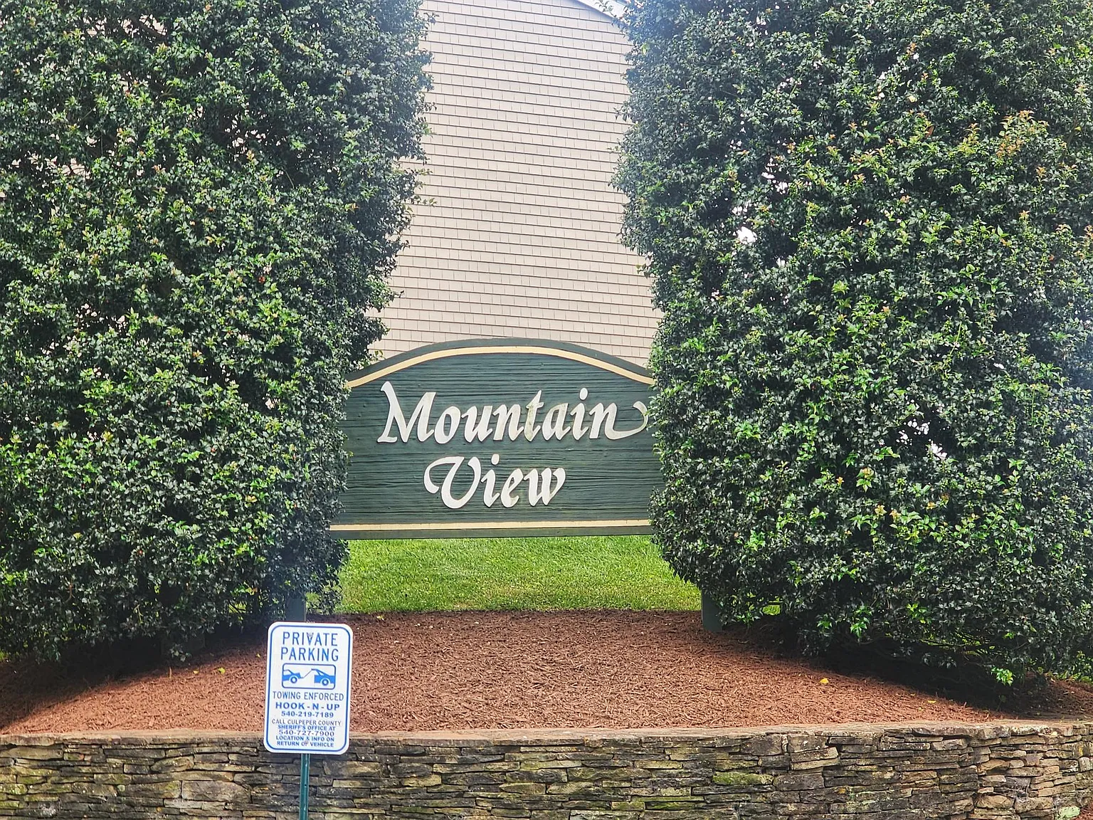 Mountain View — Photo 1