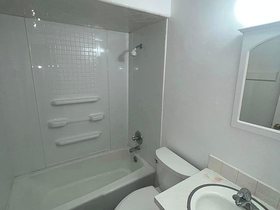5th image of 1614 Polster Dr #1614