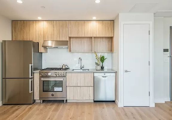 3rd image of 14-33 31st Ave #5D
