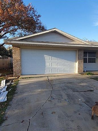 1st image of 1012 Idlewild Dr