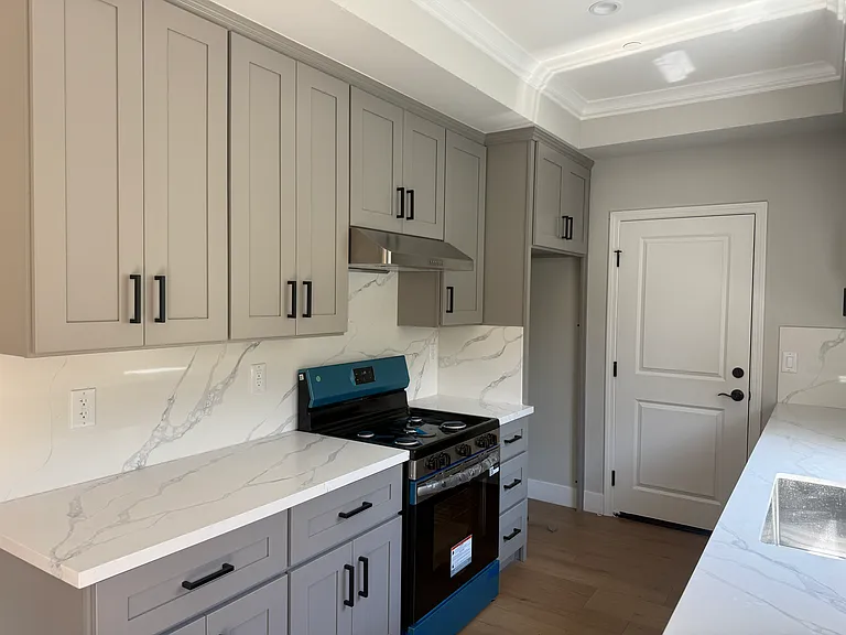 3047 Frazier St — Photo 4