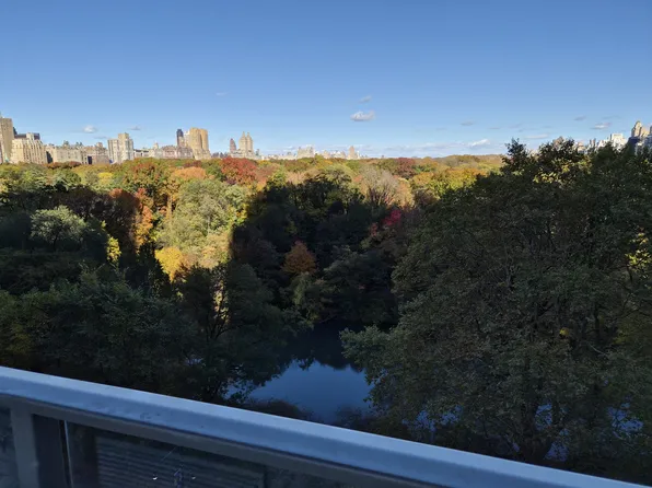 40 Central Park South image 29 of 30