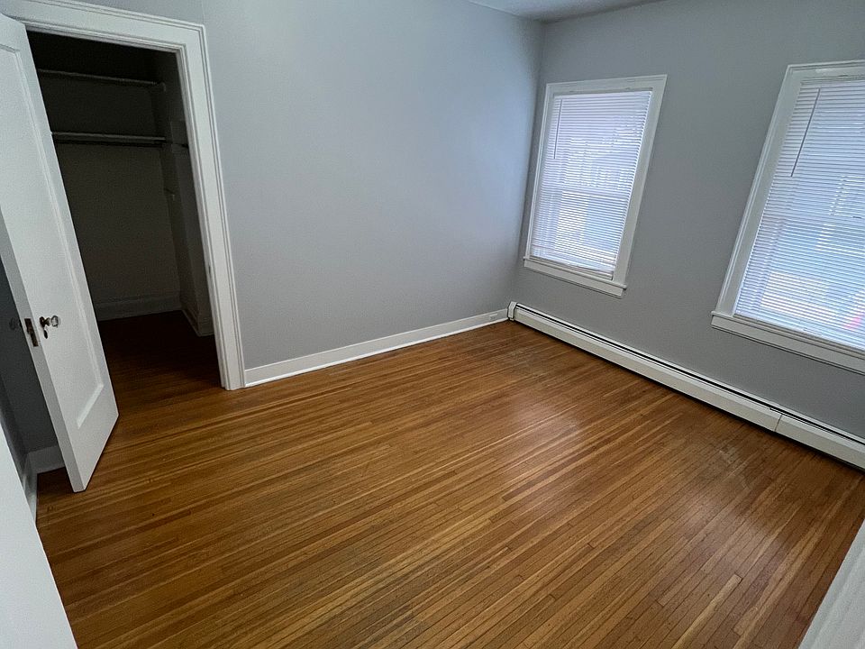 1st image of 4 South St