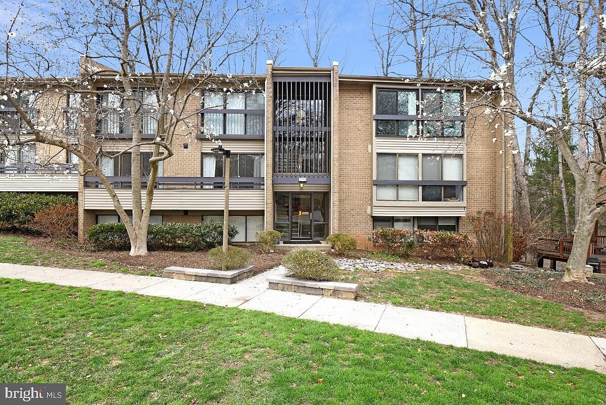 2112 Green Watch Way Unit 10/301F