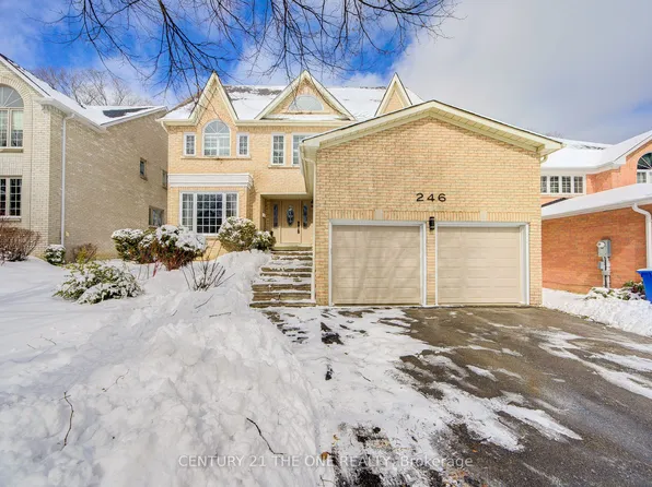 246 Corner Ridge Rd, Aurora, ON L4G 6L6