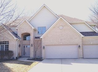459 Flock Ave, Naperville, IL 60565