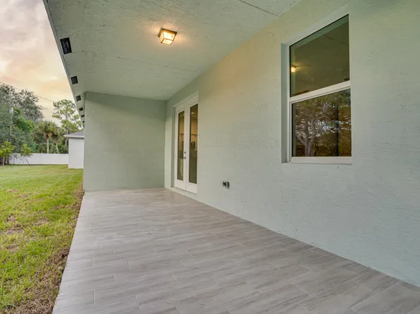 6905 Santa Clara Boulevard, Fort Pierce, FL 34951