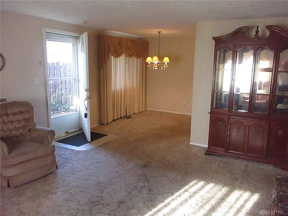 2nd image of 1645 Villa South Dr
