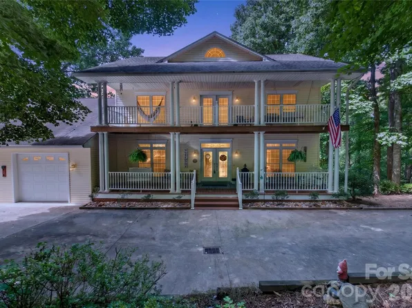 719 April Park #25, Waynesville, NC 28786
