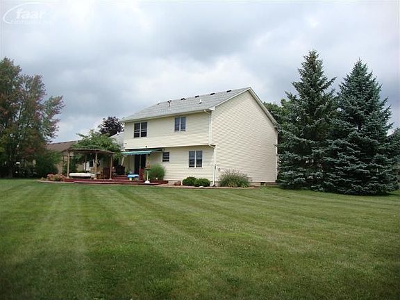 4th image of 8299 Apple Blossom Ln