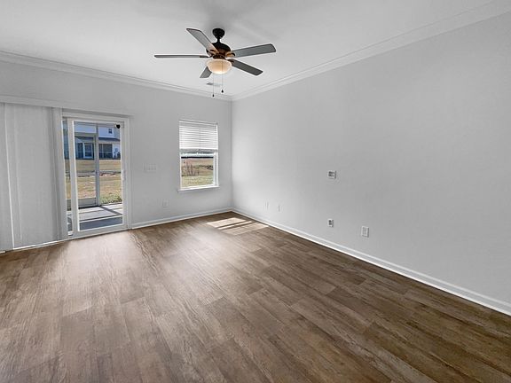 3rd image of 510 Truman Dr