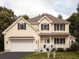 5 Tilbury Rd, Methuen, MA 01844