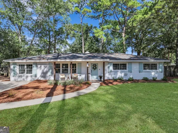 111 Carlton Rd, Savannah, GA 31410
