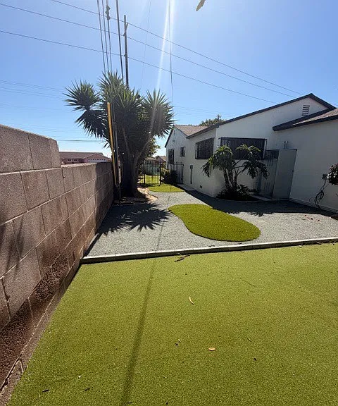 2117 E Division St — Photo 15