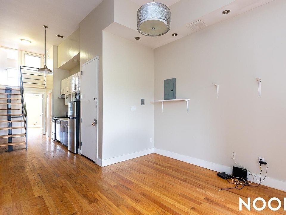 1st image of 318 Melrose St #3C