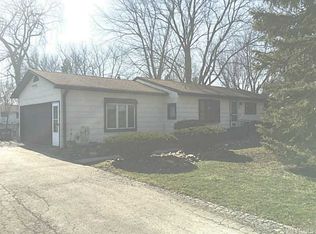 5255 Powers Rd, Orchard Park, NY 14127